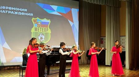 8 декабря 2025 года в Детской школе искусств №1 им. Г. В. Свиридова состоялась традиционная церемония награждения воспитанников и тренеров отделения футбола СШОР 