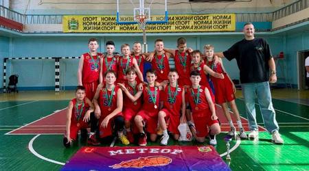 Первый турнир нового сезона — и сразу медали!