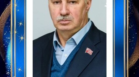 Наши поздравления! Сегодня свой день рождения отмечает директор СШОР 