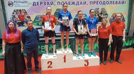 Спортсмены отделения настольного тенниса СШОР 