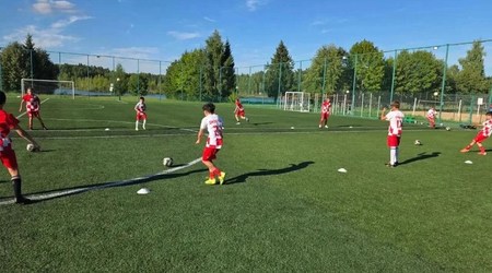 Футболисты СШОР 